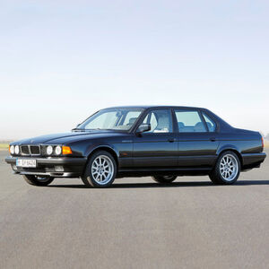 Bmw 750i Die Macht Der Zwölf Zylinder