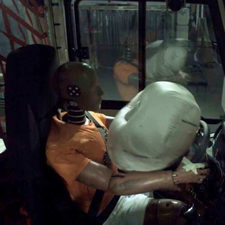 Niesmann Und Bischoff Verkauft Ersten Luxusliner Mit Airbags