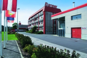 Das Familienunternehmen Banner