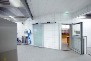 Weltneuheit: T30-Automatik-Schiebetüranlage